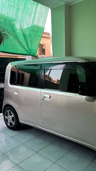 Daihatsu Move 2011