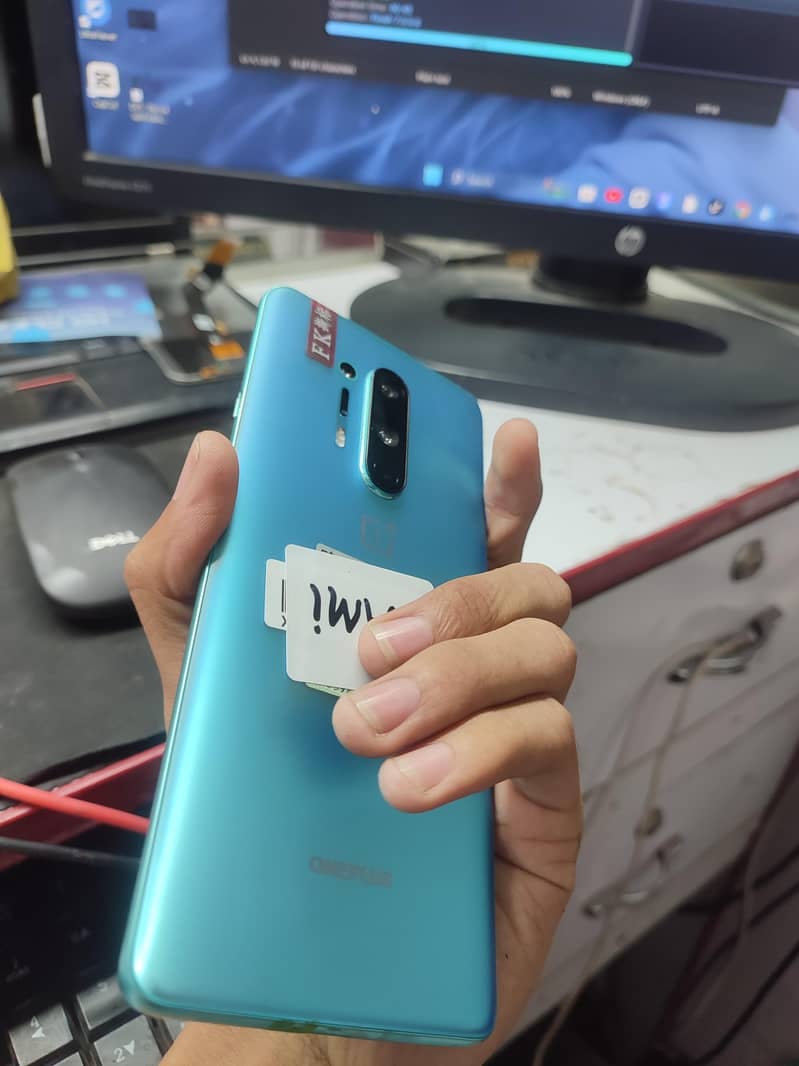 One Plus 8 Pro 0