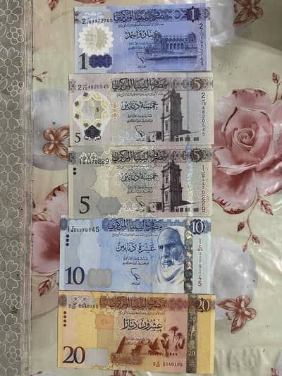 Collectable notes coin currency