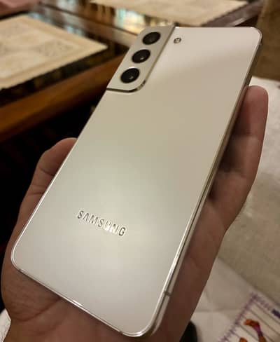 Samsung Mobile S22