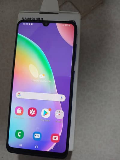 Samsung A31.