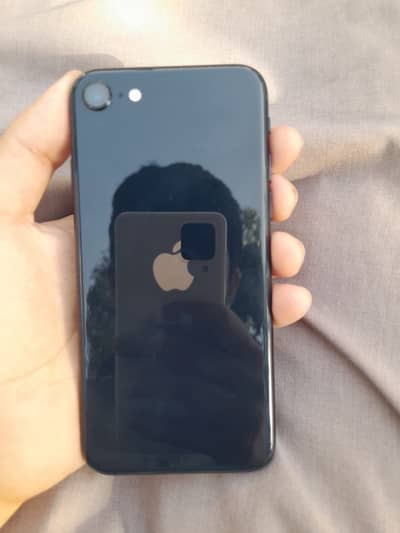 Apple iPhone SE