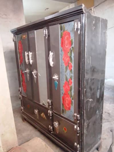 safe almari furniture