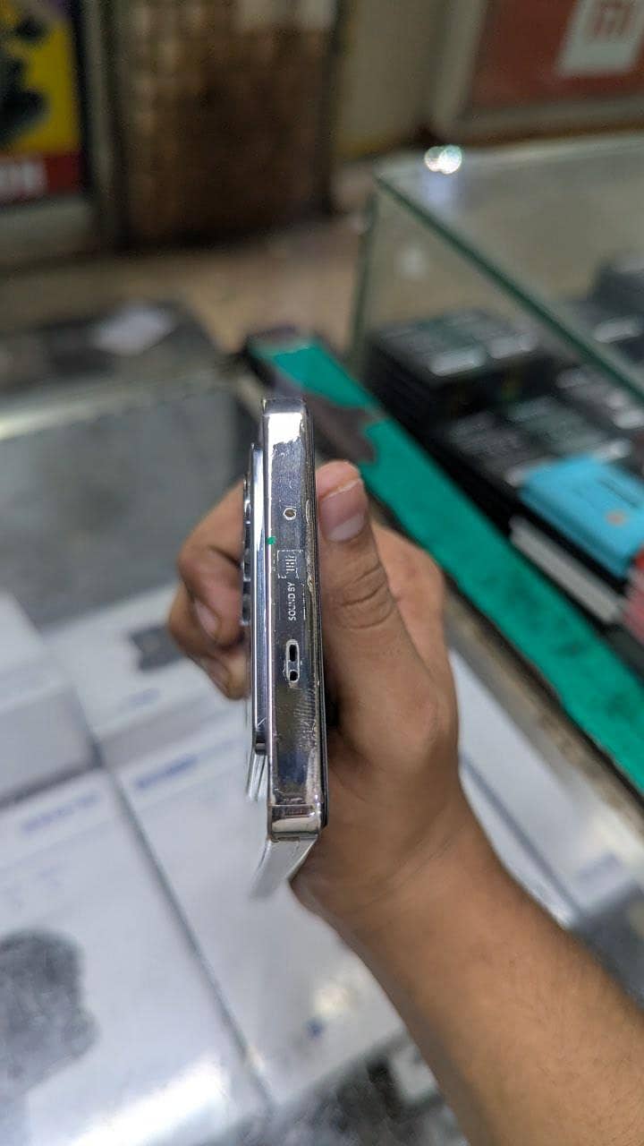 Infinix note 40 2