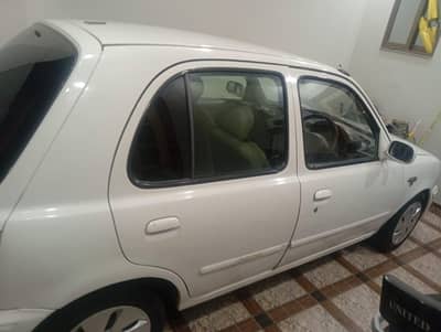 Nissan march in mint condition. . 0307.6034750