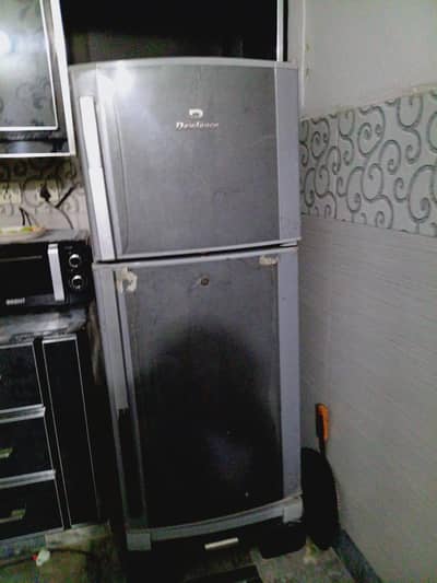 fridge medium size dawalance