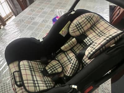 2 in 1 - Baby Carrier & Car Seat