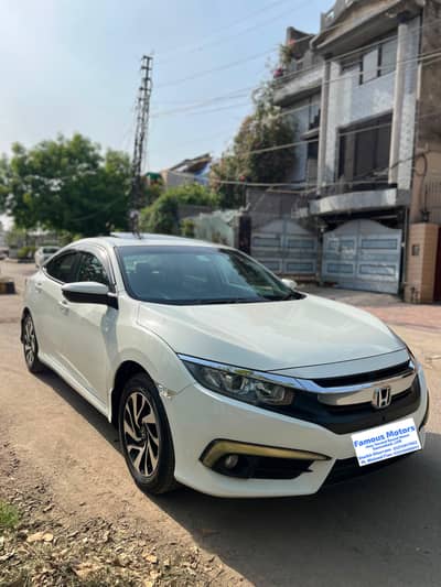 Honda Civic 2017 UG bumper to bumper geniune paint. First owner