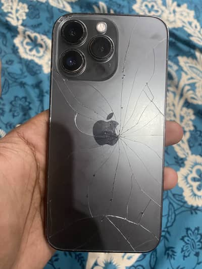 I phone 13 pro 256gb back break