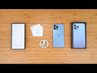 iPhone 13 pro Max 128 GB condition 10 by 10 battery health 87%