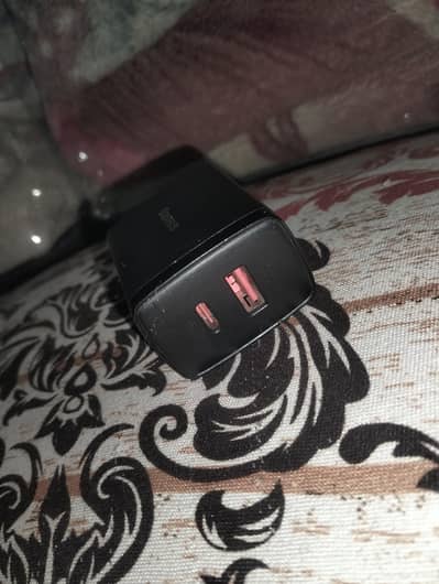 Baseus 20W GaN tech. Charger