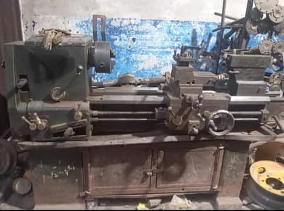 lathe machine