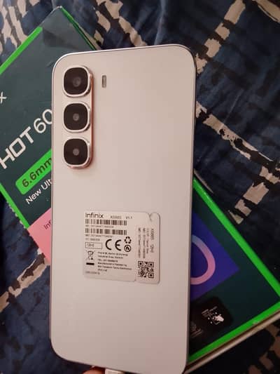 Infinix Hot 60 Pro 12/128 5 months use one hand