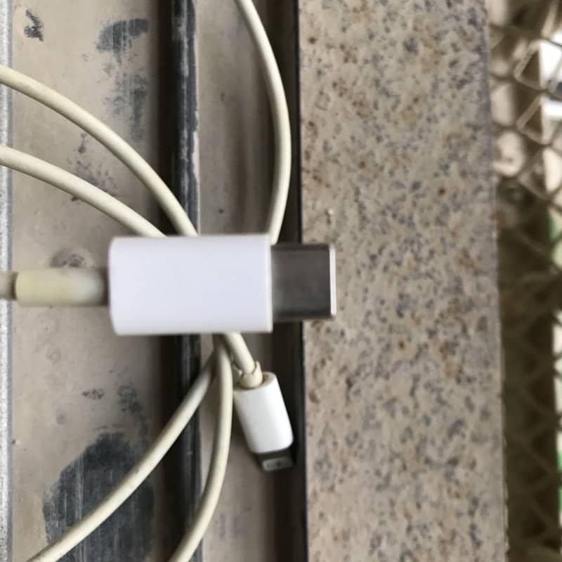 iPhone original cable 1