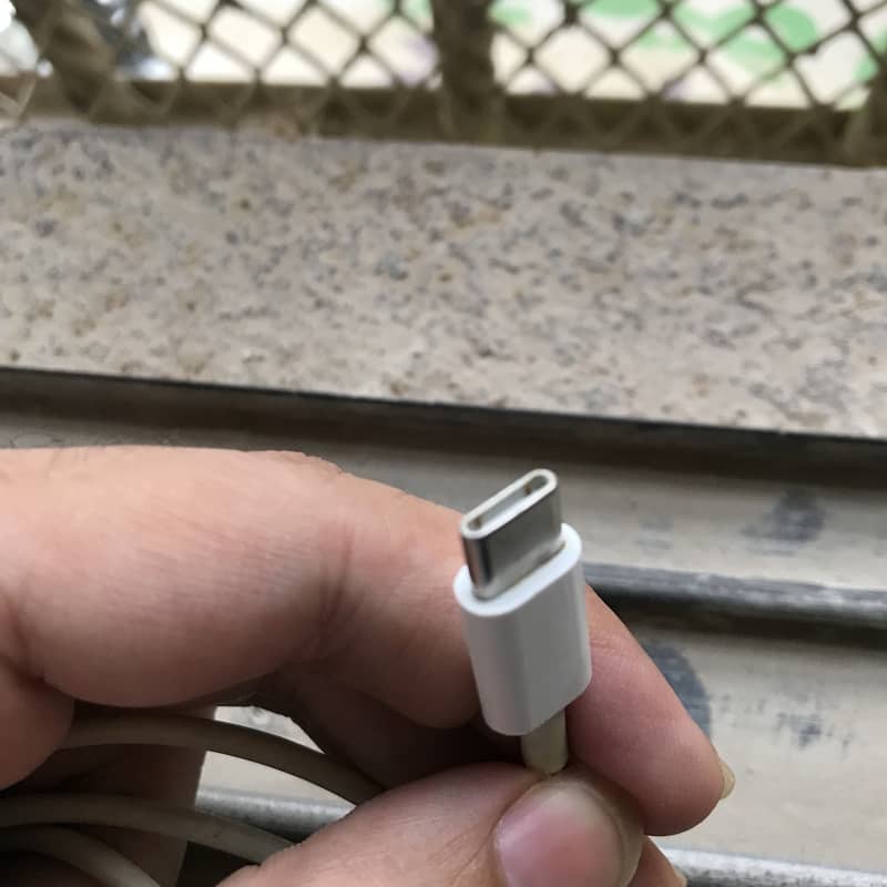 iPhone original cable 2