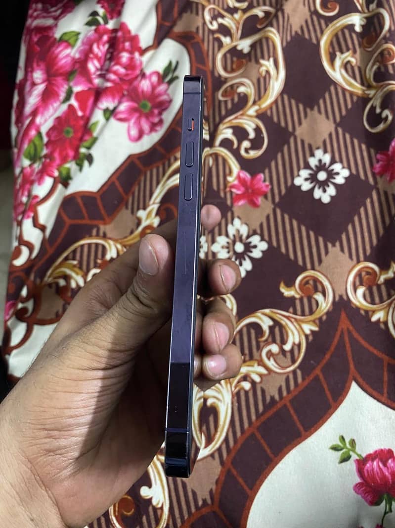 iphone 14 pro max 2