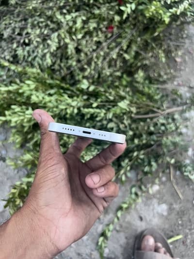 Apple iPhone 14