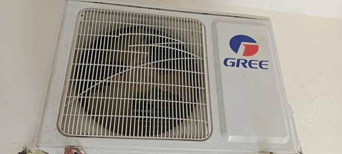 gree Ac urgent sale white color
