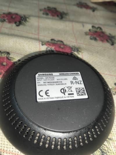 Samsung Galaxy Note 20 ultra wireless charger Vietnam