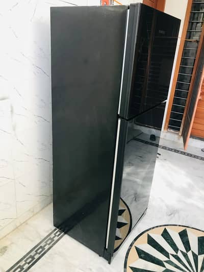 Kenwood full size fridge