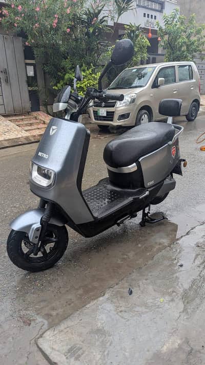 Metro E8S bike
