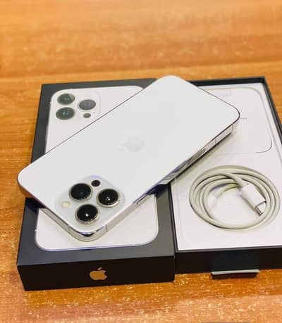 i Phone 8plus, 11,12,13,14,15 pro max on instalment Whatsap 3260768968