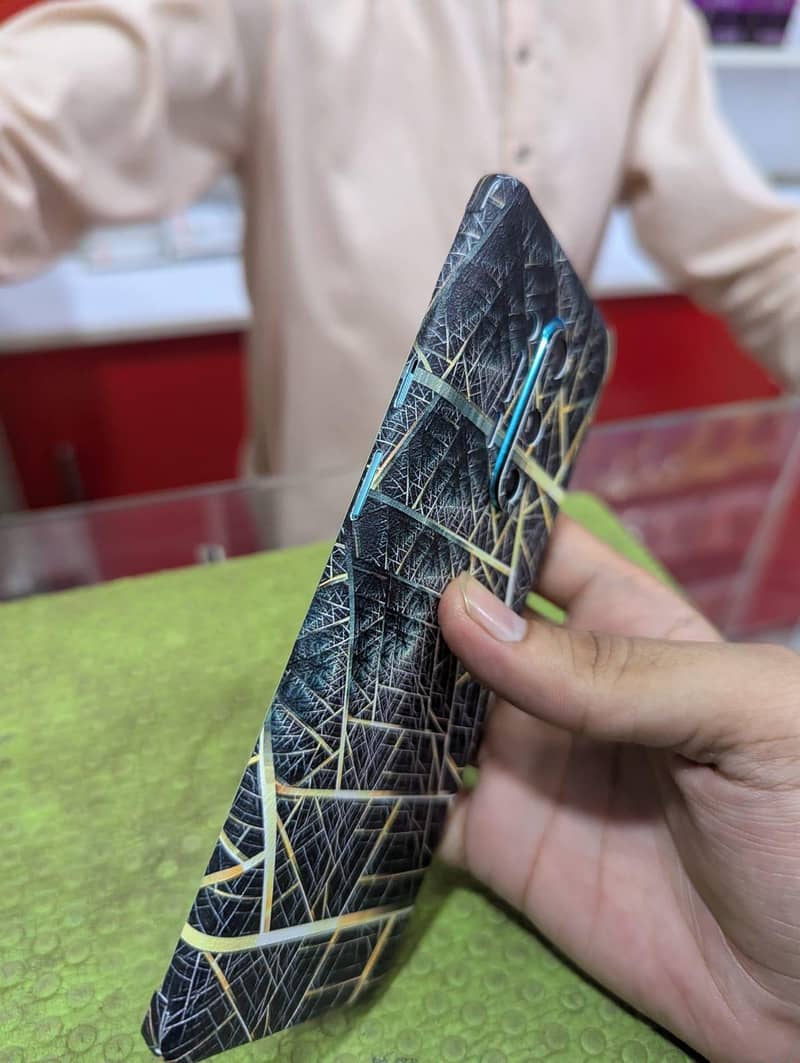 One Plus 8 Pro 5