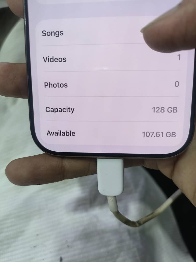 Iphone 16pro 4