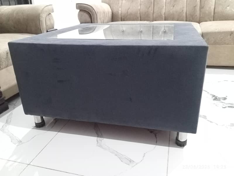 Sofa Set with matching table 2