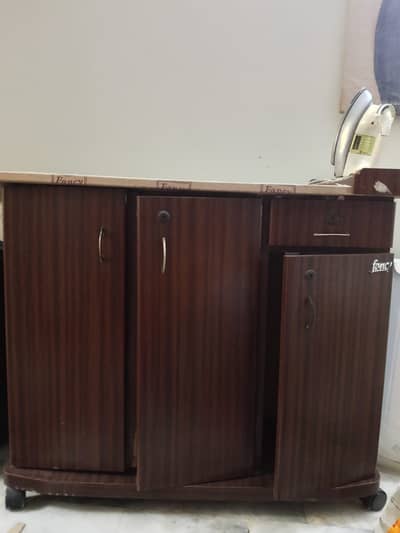Iron stand in good condition. Want to sale asap.