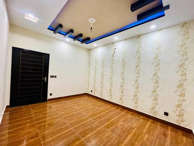 10 Marla Brand New House for Rent 4 Beds Park Facing Phase 1 Bahria Orchard