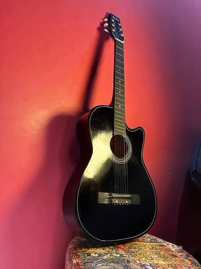 Jin lan Acoustic Guitars with Bag.
