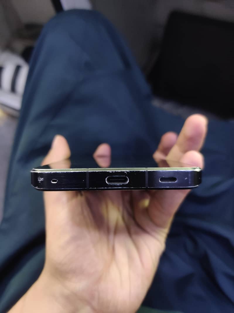 Pixel 8 pro 14