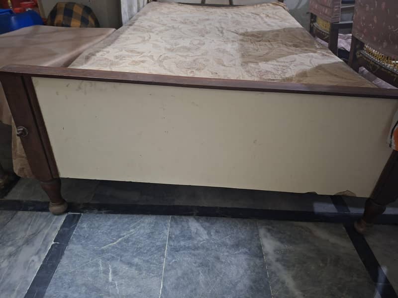2 Single beds 1