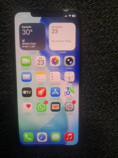 iphone 11 pro max 256 PTA approved