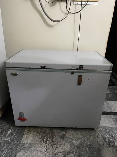 Waves Freezer