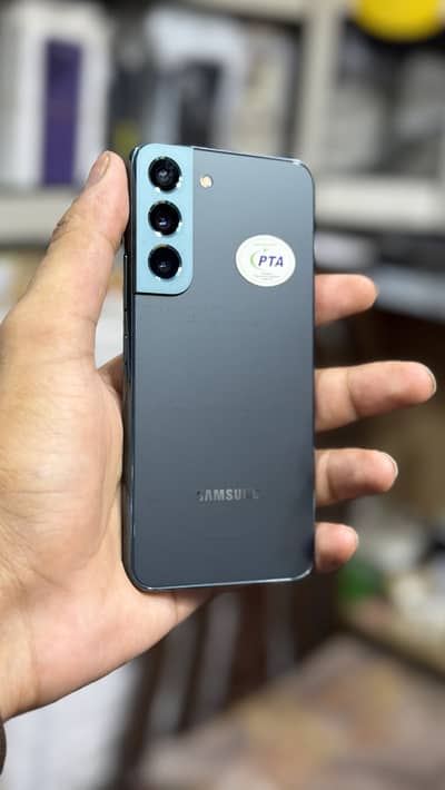Samsung Mobile S22