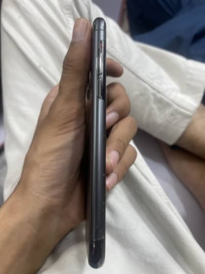 iPhone 11 Pro factory unlock 64gb 10/10 92 health.