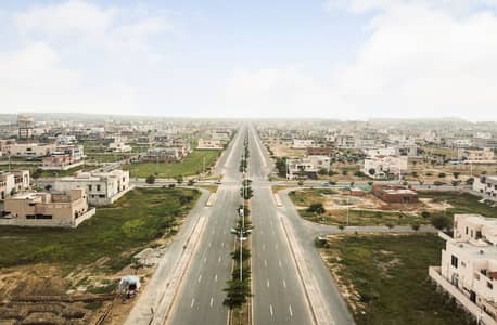 4 KANAL PLOT AVAILABLE IN DHA PHASE 7 EASY APPRACH TO MAIN CONFIRMED OPTION