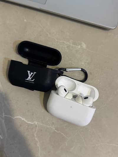 Apple Airpods 2nd Gen Like New