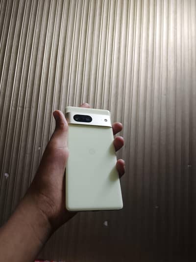 pixel 7 with unique piece