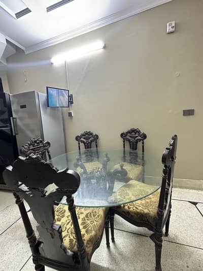 Dining Table 5 seater