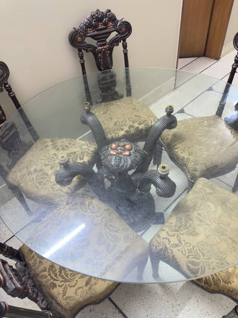 Dining Table 5 seater 4