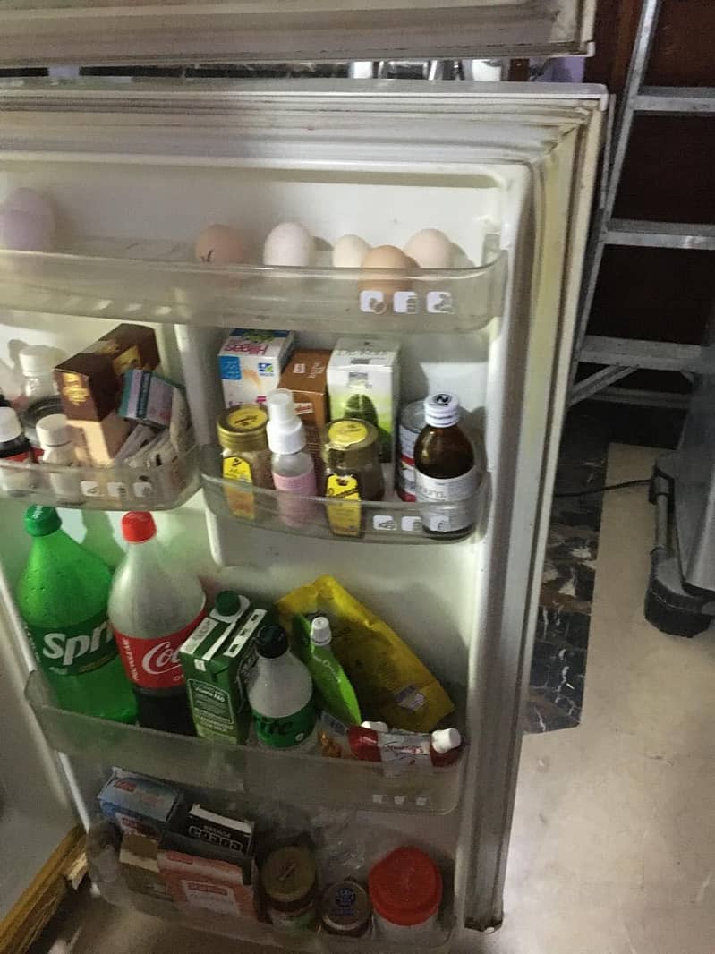 Refrigerator 4