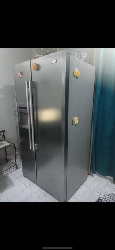 HAIER Double Door Fridge