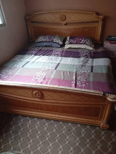 Double Bed / Side Tables / Cubud / Dressing Table