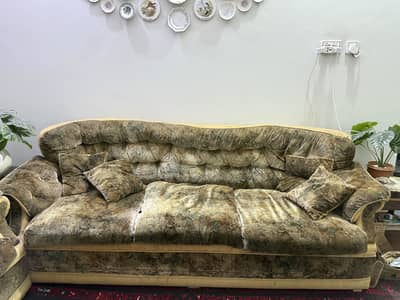 5 seater sofa.