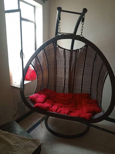 full size julla imported with cushion 280 kg weight hold like new