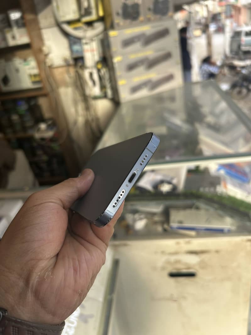iphone 13 pro max 5
