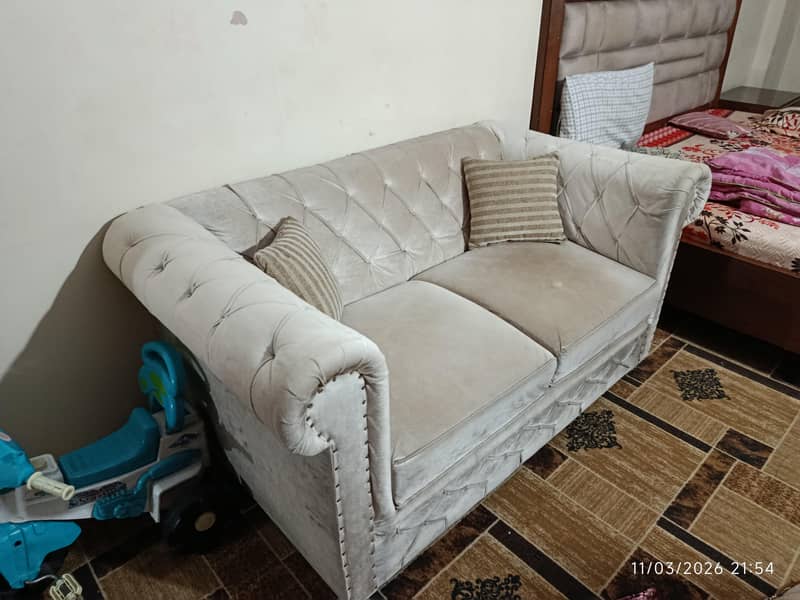 2 seater sofa 0
